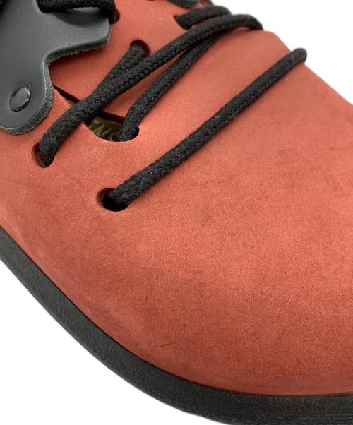 BIRKENSTOCK（ビルケンシュトック）BIRKENSTOCK (ビルケンシュトック) シューズ レッド×ブラック サイズ:40の古着・服飾アイテム