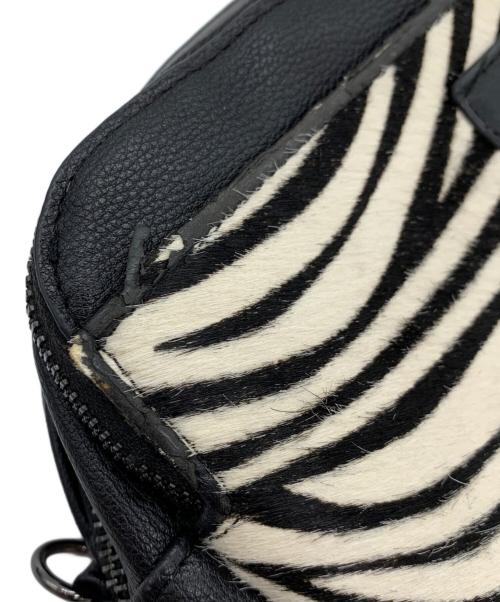 EVEX by KRIZIA（エヴェックスバイクリツィア）EVEX by KRIZIA (エヴェックスバイクリツィア) ショルダーバッグ ホワイト×ブラックの古着・服飾アイテム