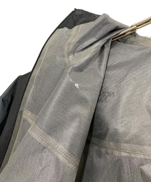 THE NORTH FACE（ザ ノース フェイス）THE NORTH FACE (ザ ノース フェイス) ウインドブレーカー ブラック×グレー サイズ:Mの古着・服飾アイテム
