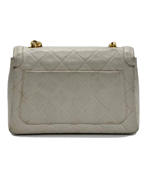 CHANEL（シャネル）CHANEL (シャネル) ショルダーバッグ ホワイトの古着・服飾アイテム