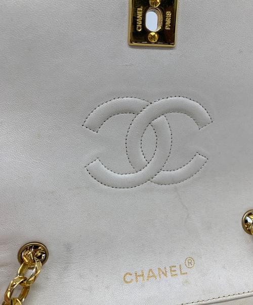 CHANEL（シャネル）CHANEL (シャネル) ショルダーバッグ ホワイトの古着・服飾アイテム
