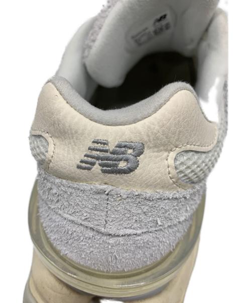 NEW BALANCE（ニューバランス）NEW BALANCE (ニューバランス) ローカットスニーカー グレー×アイボリー サイズ:27.5㎝の古着・服飾アイテム