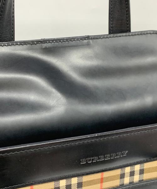BURBERRY（バーバリー）BURBERRY (バーバリー) ハンドバッグ ベージュ×ブラックの古着・服飾アイテム