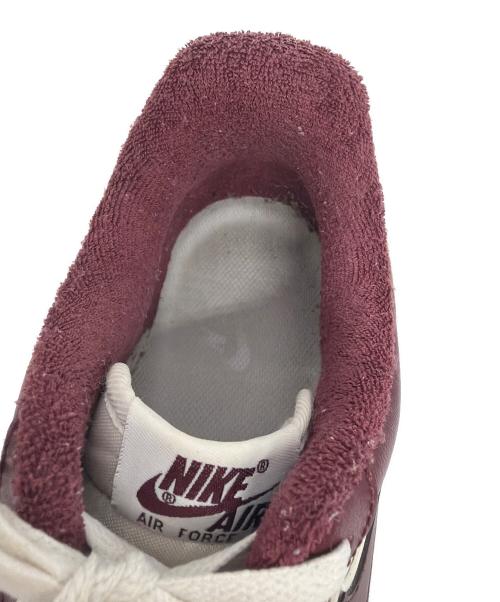 NIKE（ナイキ）NIKE (ナイキ) ローカットスニーカー ボルドー×ホワイト サイズ:28㎝の古着・服飾アイテム