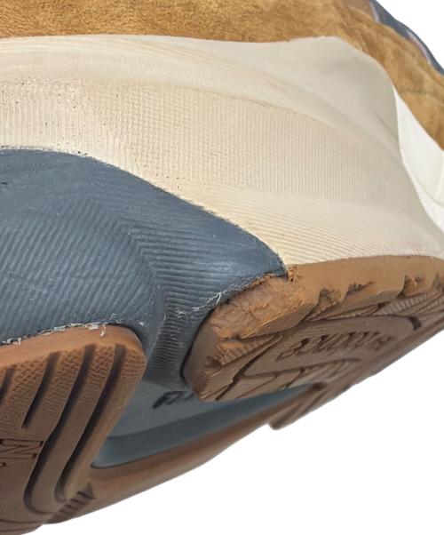 NEW BALANCE（ニューバランス）NEW BALANCE (ニューバランス) CARHARTT WIP (カーハート ワーク イン プログレス) ローカットスニーカー ブラウン サイズ:28㎝の古着・服飾アイテム