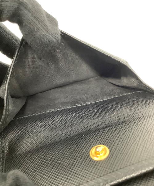 PRADA（プラダ）PRADA (プラダ) 2つ折り財布 ブラックの古着・服飾アイテム