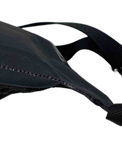 ARC'TERYX（アークテリクス）ARC'TERYX (アークテリクス) ボディバッグ ブラックの古着・服飾アイテム