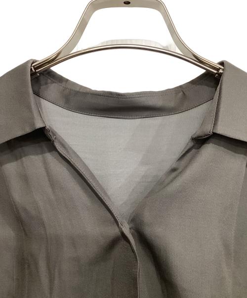 MICHEL KLEIN（ミッシェルクラン）MICHEL KLEIN (ミッシェルクラン) 半袖ブラウス グレー サイズ:M 未使用品の古着・服飾アイテム