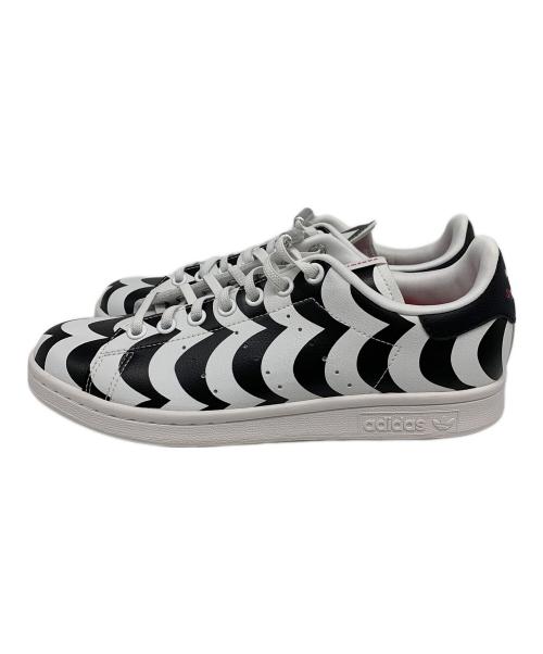 adidas（アディダス）adidas (アディダス) marimekko (マリメッコ) ローカットスニーカー ホワイト×ブラック サイズ:24の古着・服飾アイテム