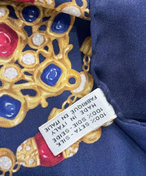 CHANEL（シャネル）CHANEL (シャネル) シルクスカーフ ネイビーの古着・服飾アイテム