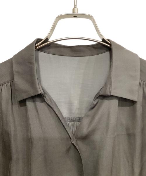 MICHEL KLEIN（ミッシェルクラン）MICHEL KLEIN (ミッシェルクラン) 半袖ブラウス グレー サイズ:M 未使用品の古着・服飾アイテム