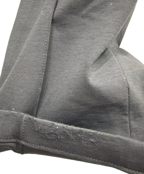 movb（モーヴ）MOVB (モーヴ) フレックスモーション トラベルスラックス ブラック サイズ:44の古着・服飾アイテム