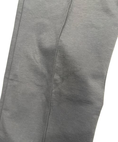 movb（モーヴ）MOVB (モーヴ) フレックスモーション トラベルスラックス ブラック サイズ:44の古着・服飾アイテム