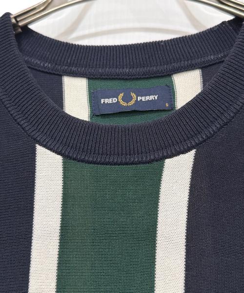 FRED PERRY（フレッドペリー）FRED PERRY (フレッドペリー) 薄手ニット ネイビー×グリーン サイズ:Sの古着・服飾アイテム