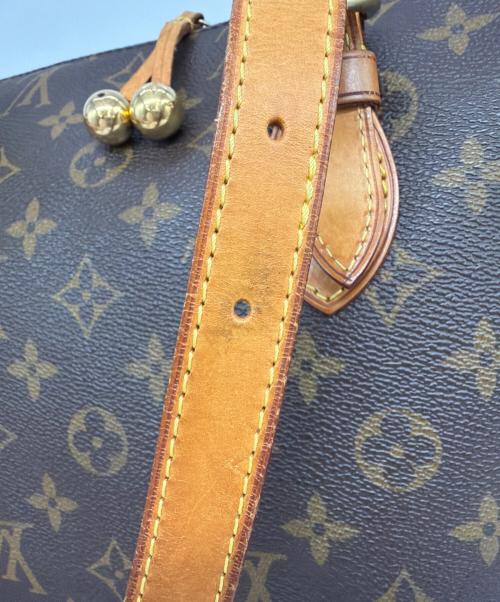 LOUIS VUITTON（ルイ ヴィトン）LOUIS VUITTON (ルイ ヴィトン) ショルダーバッグ ブラウンの古着・服飾アイテム