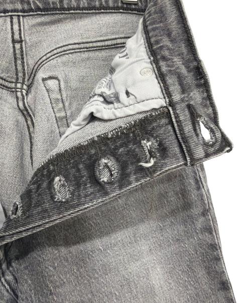 LEVI'S（リーバイス）LEVI'S (リーバイス) ストレートデニムパンツ グレー サイズ:W25L28の古着・服飾アイテム