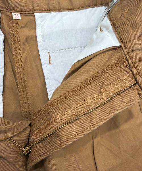 LEVI'S（リーバイス）LEVI'S (リーバイス) パンツ ブラウン サイズ:W26 L30 未使用品の古着・服飾アイテム