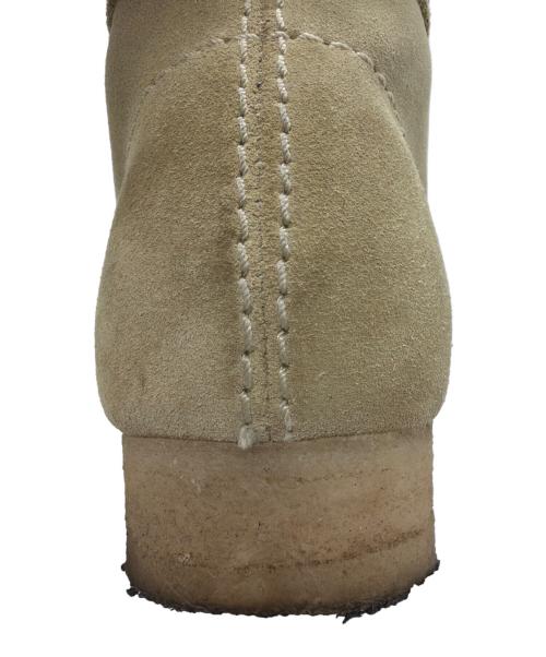 CLARKS（クラークス）CLARKS (クラークス) ワラビ ベージュ サイズ:26.5cmの古着・服飾アイテム