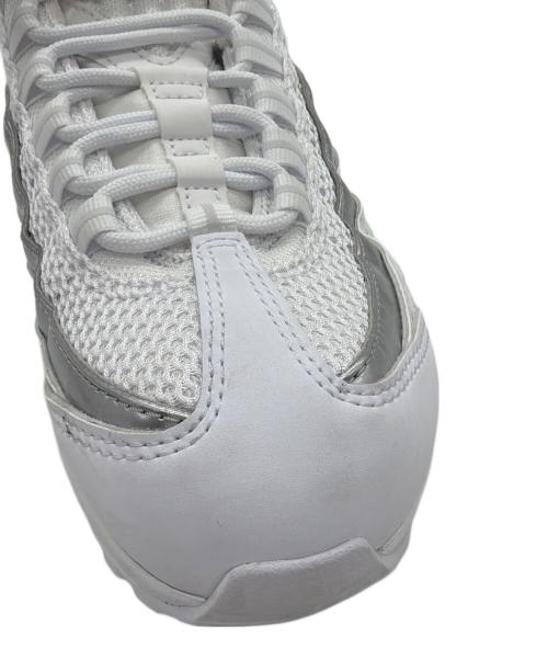NIKE（ナイキ）NIKE (ナイキ) ローカットスニーカー ホワイト サイズ:22.5㎝の古着・服飾アイテム