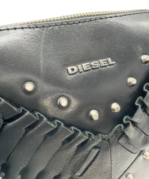 DIESEL（ディーゼル）DIESEL (ディーゼル) スタッツフリルショルダーバッグ ブラックの古着・服飾アイテム