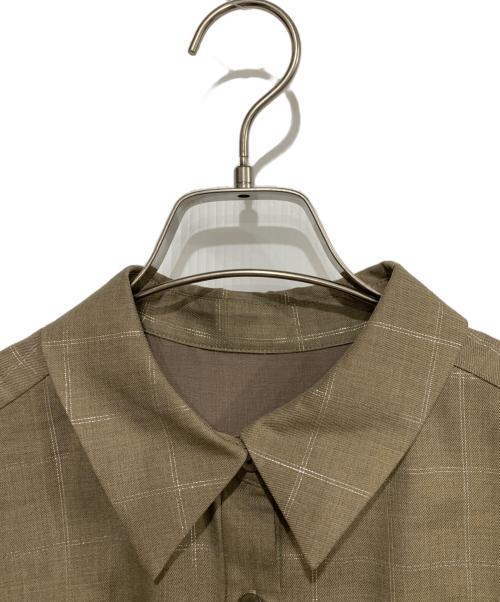 MICHEL KLEIN（ミッシェルクラン）MICHEL KLEIN (ミッシェルクラン) 長袖シャツ ベージュ サイズ:38の古着・服飾アイテム
