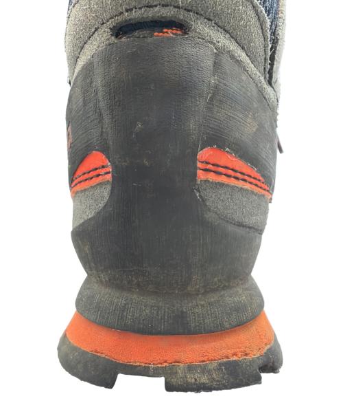 LA SPORTIVA（スポルティバ）LA SPORTIVA (スポルティバ) トレッキングシューズ グレー サイズ:38の古着・服飾アイテム