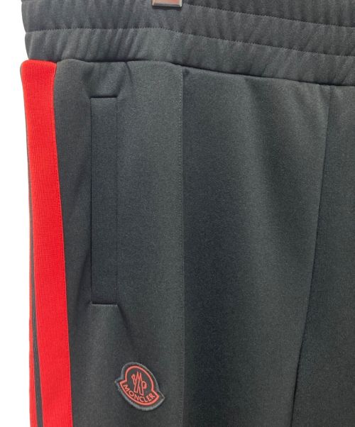 MONCLER×Palm Angels（モンクレール×パームエンジェルス）MONCLER×Palm Angels (モンクレール×パームエンジェルス) PANTALONE PANT ブラック×レッド サイズ:XLの古着・服飾アイテム