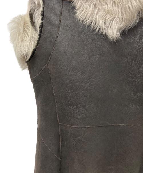 Karl Donoghue（カールドノヒュー）Karl Donoghue (カールドノヒュー) ムートンジレ ブラック×グレー サイズ:Sの古着・服飾アイテム