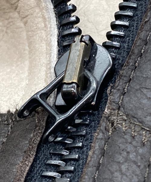 Karl Donoghue（カールドノヒュー）Karl Donoghue (カールドノヒュー) ムートンジレ ブラック×グレー サイズ:Sの古着・服飾アイテム