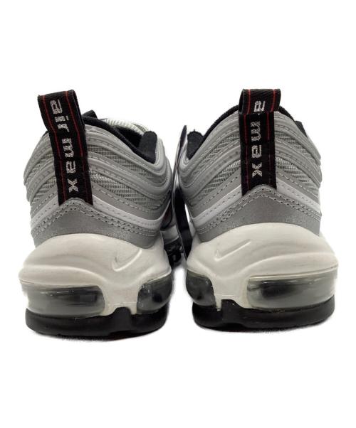 NIKE（ナイキ）NIKE (ナイキ) ローカットスニーカー グレー サイズ:22.0の古着・服飾アイテム