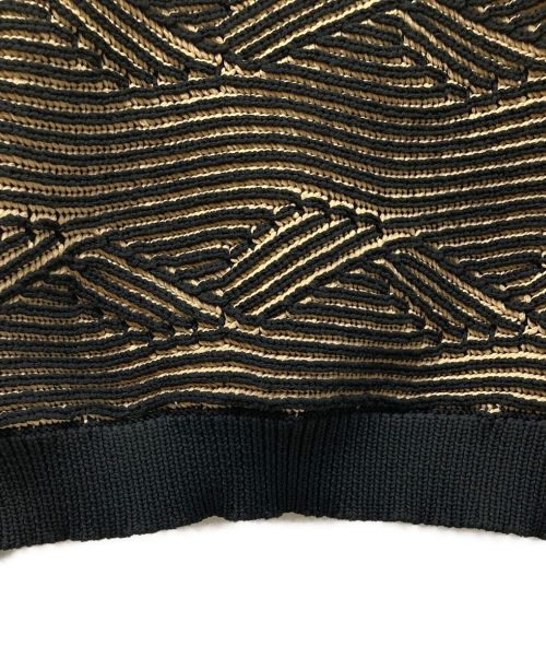 NKNIT（ンニット）NKNIT (ンニット) giza giza pattern KNIT ベージュ×ブラックの古着・服飾アイテム