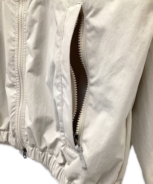THE NORTH FACE（ザ ノース フェイス）THE NORTH FACE (ザ ノース フェイス) エンライドトラックジャケット フォッシルアイボリー サイズ:Sの古着・服飾アイテム