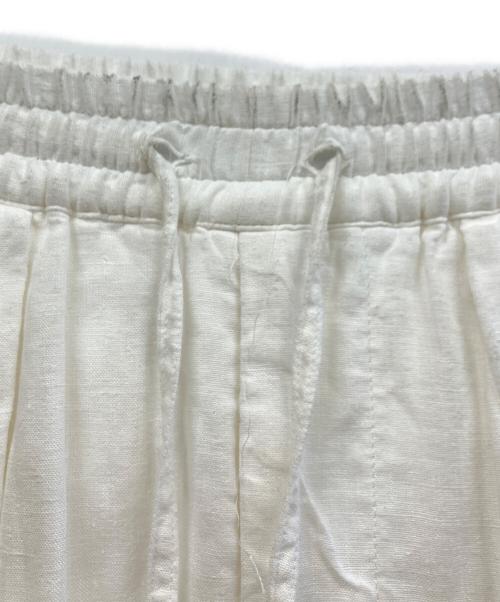MARKAWARE（マーカウェア）MARKAWARE (マーカウェア) クラシックフィットイージーパンツ ヘンプ細布 ホワイト サイズ:Mの古着・服飾アイテム