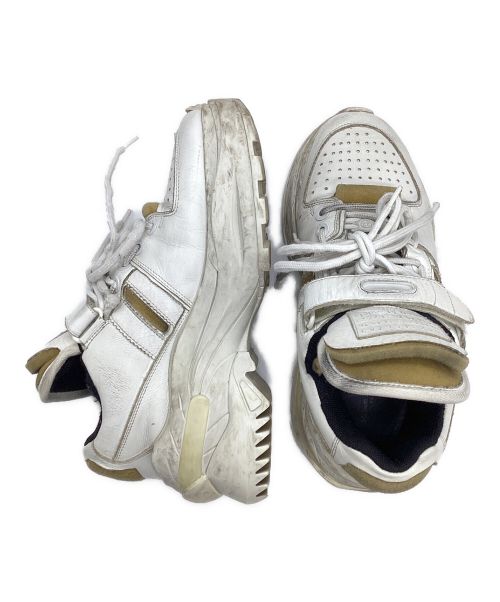 Maison Margiela（メゾンマルジェラ）Maison Margiela (メゾンマルジェラ) ロートップレトロフィットスニーカー ホワイト サイズ:39の古着・服飾アイテム