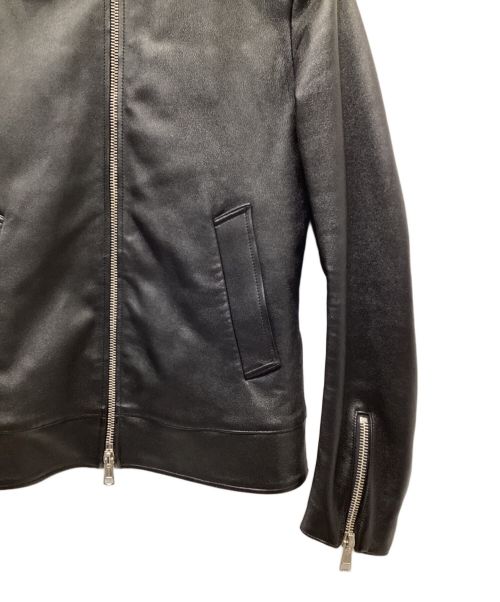 1piu1uguale3（ウノピュウノウグァーレトレ）1piu1uguale3 (ウノ ピゥ ウノ ウグァーレ トレ) シングルライダースジャケット ブラック サイズ:IVの古着・服飾アイテム