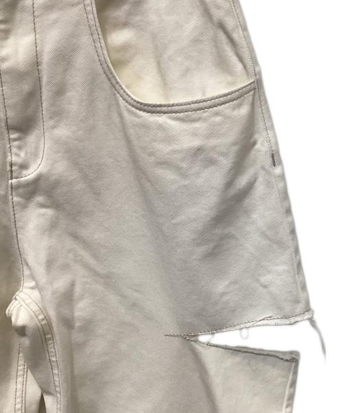 Maison Margiela（メゾンマルジェラ）Maison Margiela (メゾンマルジェラ) デニムジーンズ スラッシュディテール ホワイト サイズ:42の古着・服飾アイテム