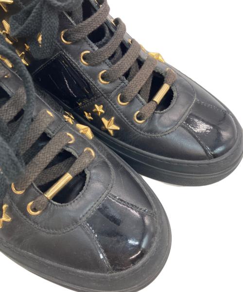 JIMMY CHOO（ジミーチュウ）JIMMY CHOO (ジミーチュウ) スタースタッズエナメルハイカットスニーカー ブラック サイズ:26.5の古着・服飾アイテム