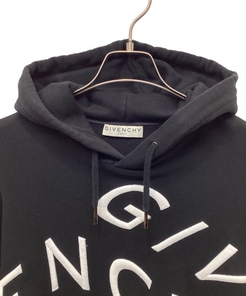 GIVENCHY（ジバンシィ）GIVENCHY (ジバンシィ) プルオーバーパーカー ブラック サイズ:Sの古着・服飾アイテム