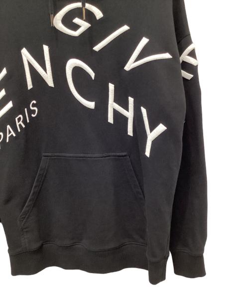 GIVENCHY（ジバンシィ）GIVENCHY (ジバンシィ) プルオーバーパーカー ブラック サイズ:Sの古着・服飾アイテム