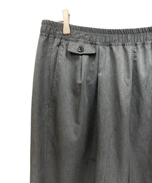 FreshService（フレッシュサービス）FreshService (フレッシュサービス) COOLFIBER TWO TUCK EASY PANTS グレー サイズ:Ｌの古着・服飾アイテム