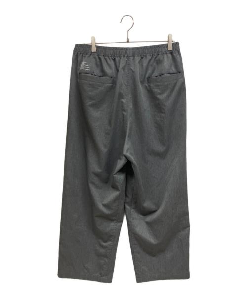 FreshService（フレッシュサービス）FreshService (フレッシュサービス) COOLFIBER TWO TUCK EASY PANTS グレー サイズ:Ｌの古着・服飾アイテム