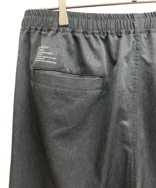 FreshService（フレッシュサービス）FreshService (フレッシュサービス) COOLFIBER TWO TUCK EASY PANTS グレー サイズ:Ｌの古着・服飾アイテム