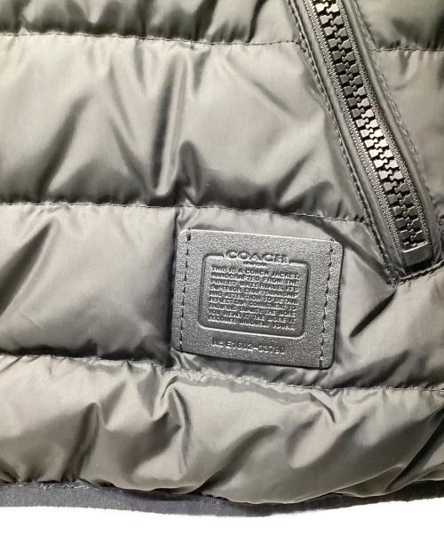 COACH（コーチ）COACH (コーチ) リバーシブルダウンジャケット ブラック サイズ:Lの古着・服飾アイテム