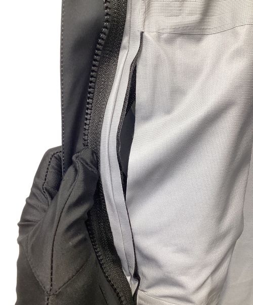 mout recon tailor（マウトリーコンテーラー）MOUT RECON TAILOR (マウトリーコンテーラー) Extreme Cold Weather Hard Shell Coat ブラック サイズ:48の古着・服飾アイテム