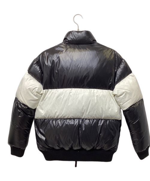 AKM（エーケーエム）AKM (エーケーエム) DUVETICA (デュベティカ) TONE TRACK MAN DOWN ブラック×ホワイト サイズ:Lの古着・服飾アイテム