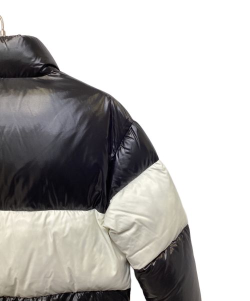 AKM（エーケーエム）AKM (エーケーエム) DUVETICA (デュベティカ) TONE TRACK MAN DOWN ブラック×ホワイト サイズ:Lの古着・服飾アイテム