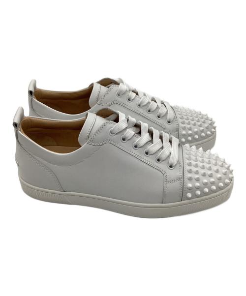 Christian Louboutin（クリスチャン・ルブタン）Christian Louboutin (クリスチャン・ルブタン) louis junior spikes ホワイト サイズ:25.5の古着・服飾アイテム