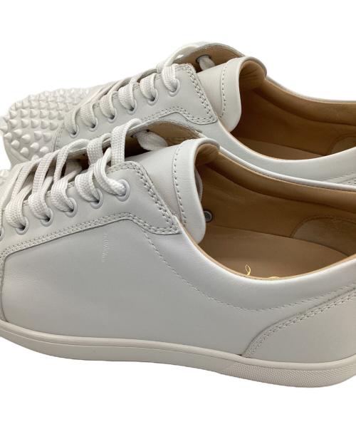 Christian Louboutin（クリスチャン・ルブタン）Christian Louboutin (クリスチャン・ルブタン) louis junior spikes ホワイト サイズ:25.5の古着・服飾アイテム