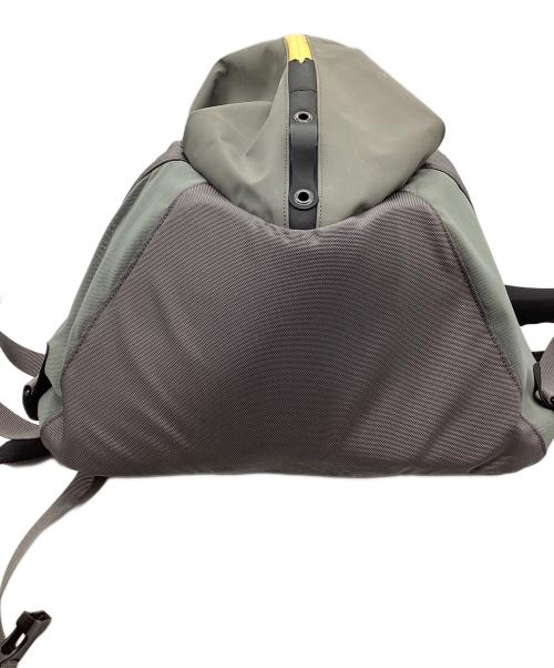 ARC'TERYX（アークテリクス）ARC'TERYX (アークテリクス) リュック グレー×イエローの古着・服飾アイテム