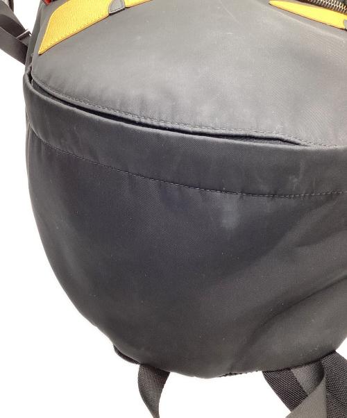 FENDI（フェンディ）FENDI (フェンディ) BAG BUGSリュックサック ブラックの古着・服飾アイテム